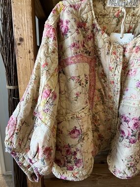 🩷 Magnolia Pearl Astley Puff Jacket